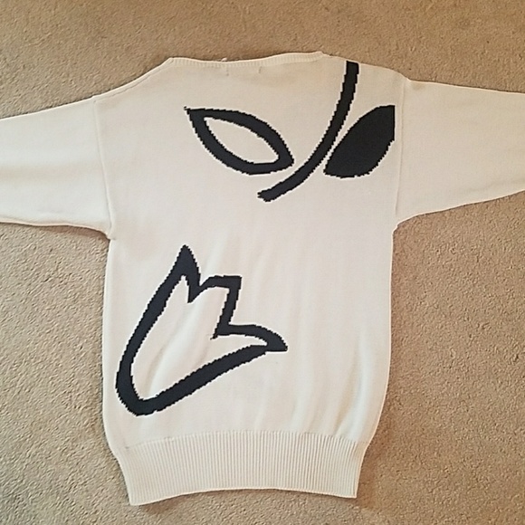 Vintage sweater. - Picture 3 of 3